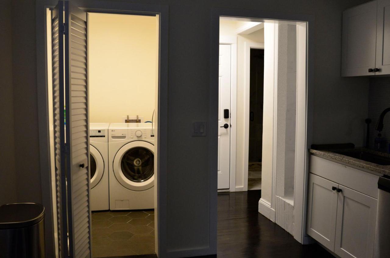 Modern Two Bedroom Condo - Boston Stoneham エクステリア 写真