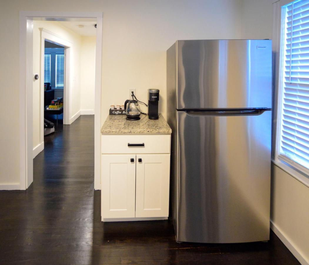 Modern Two Bedroom Condo - Boston Stoneham エクステリア 写真